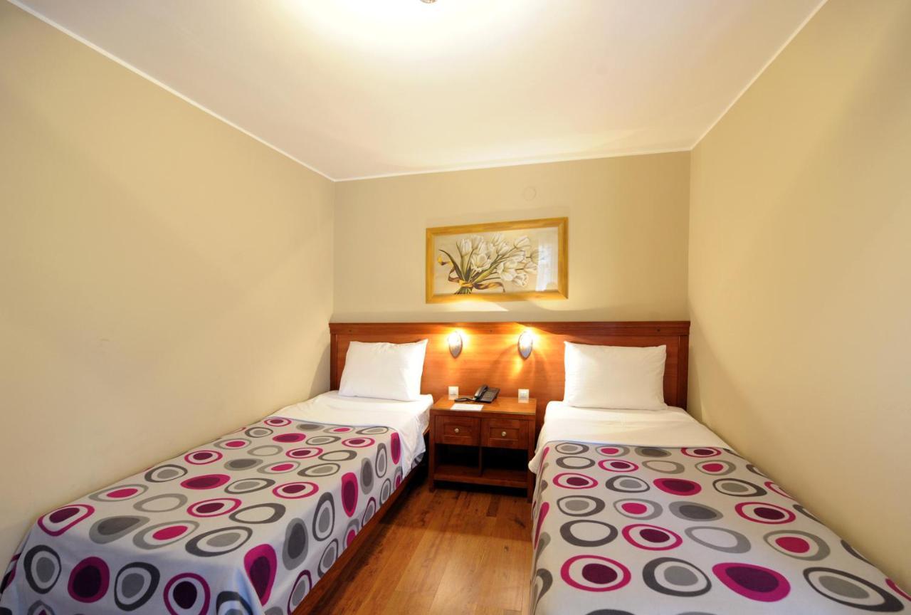 Hotel 1000 Ruza เบลเกรด ภายนอก รูปภาพ