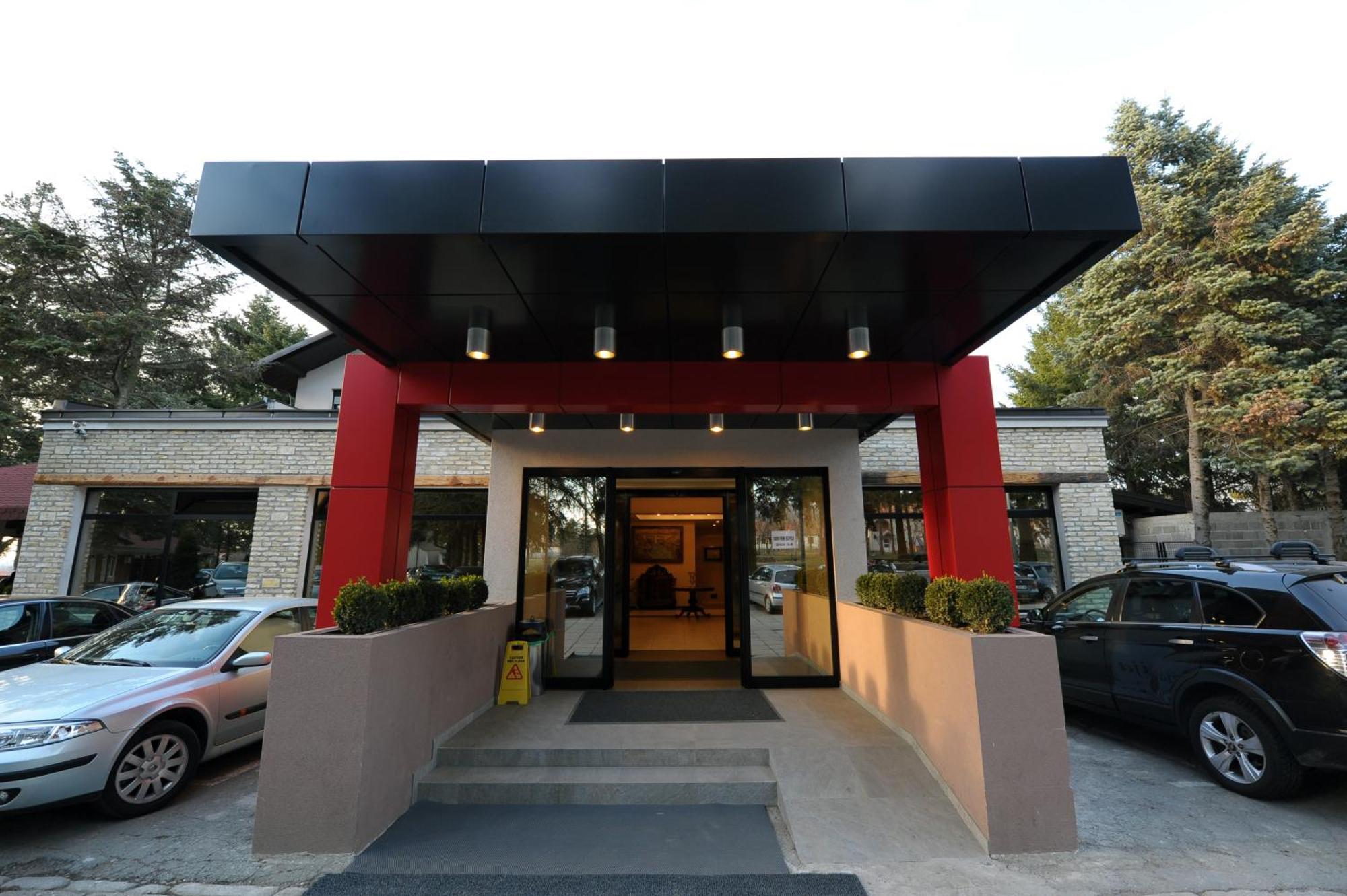 Hotel 1000 Ruza เบลเกรด ภายนอก รูปภาพ